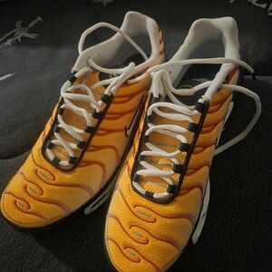 Nike Air Max Plus Laser Orange/ Siren Red